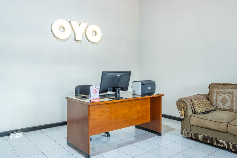 Public Area 3, OYO Collection O 1032 Rahayu Residence Syariah, Cirebon