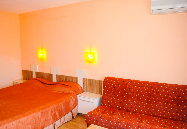 Bedroom 3, Apolis, Sozopol