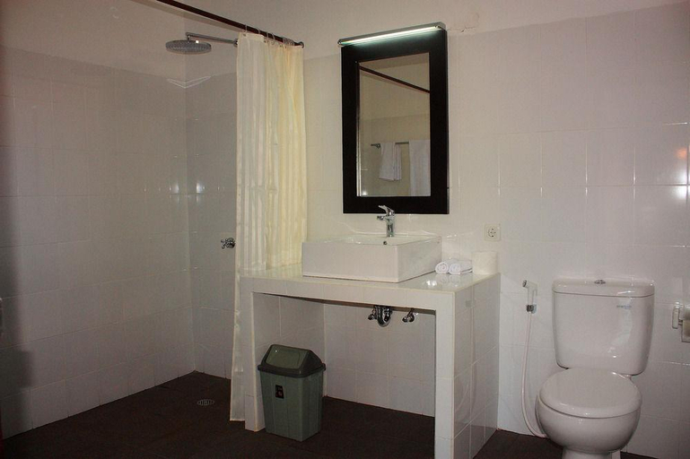 Bathroom, Puri Tulamben Dive Resort, Karangasem