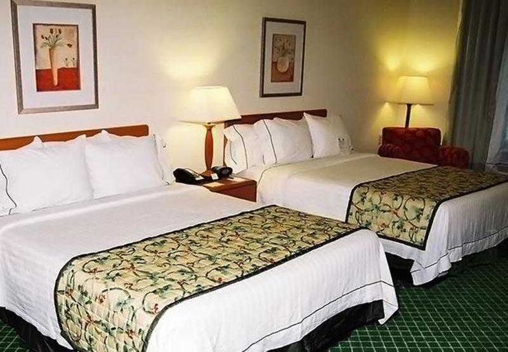 Bedroom 3, Fairfield Inn & Suites Clermont, Lake