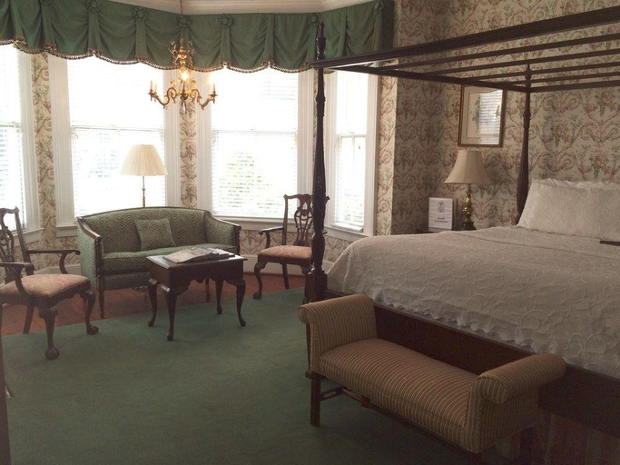 Others 5, Barksdale House Inn, Charleston