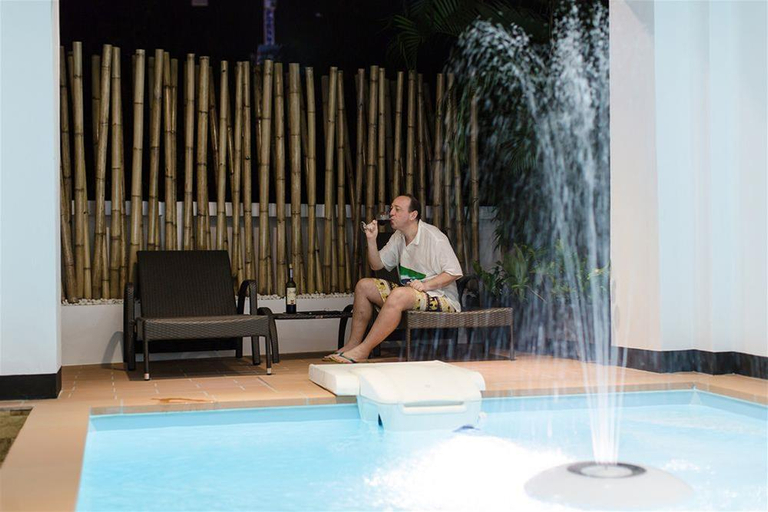 Public Area 2, Sole, Phuket Island