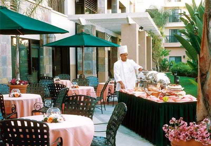 Food & Drinks 2, Courtyard by Marriott San Diego Central, San Diego