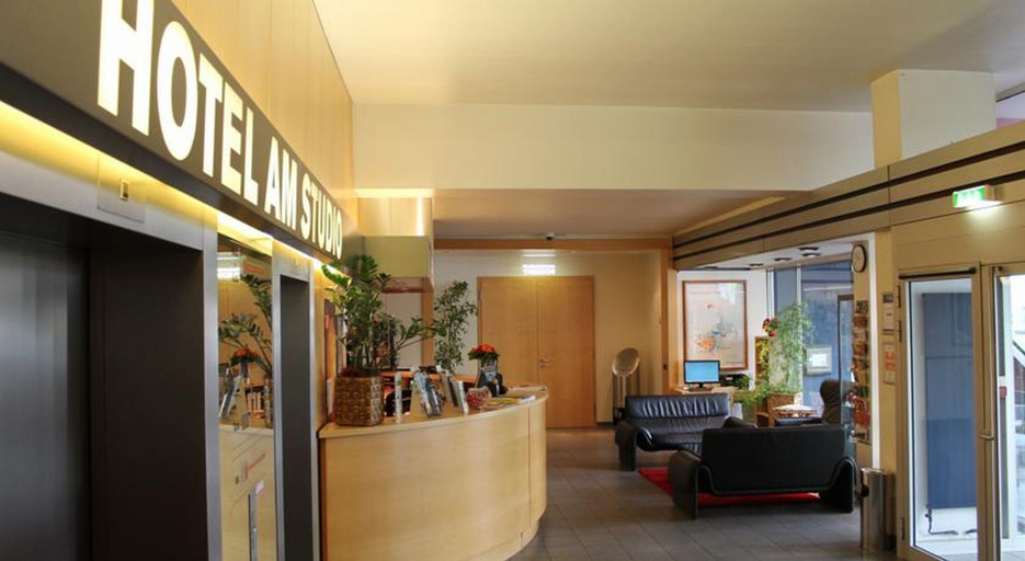 Public Area 2, enjoy Hotel am Studio, Berlin