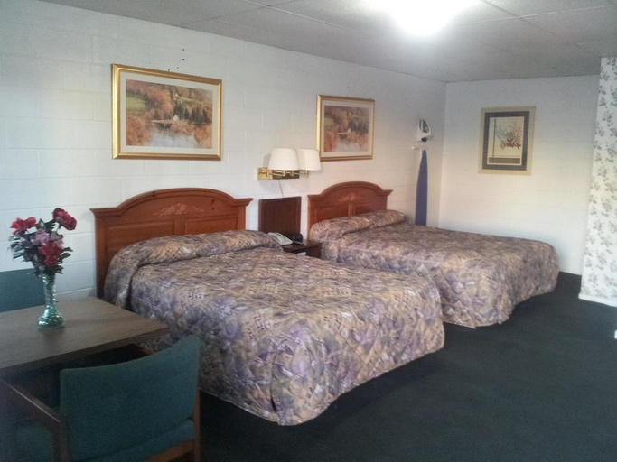 Bedroom 4, Relax Inn Westminster, Oconee