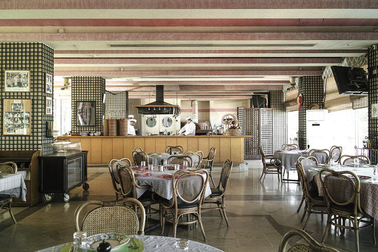 Food & Drinks 5, Al Bustan Hotel, El Metn