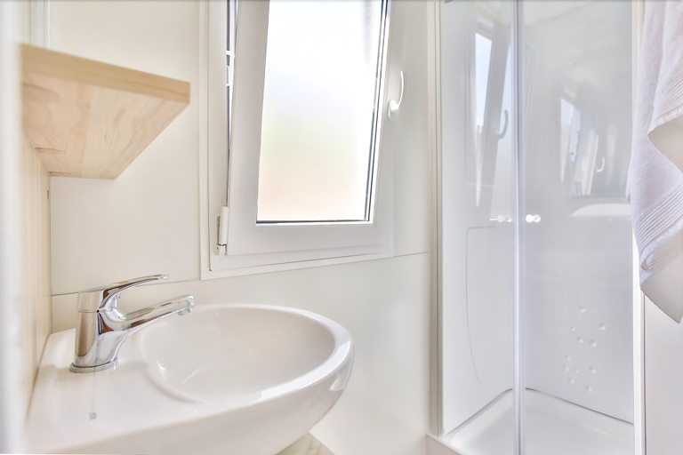 Bathroom, Kamp Slapic Mobile Homes, Duga Resa