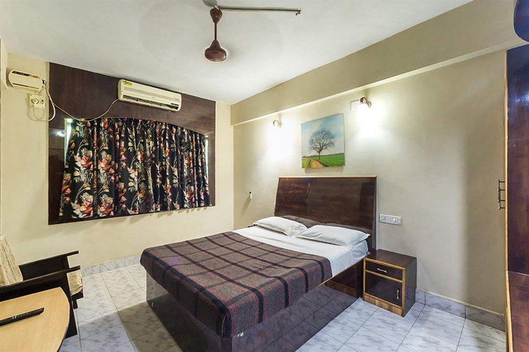 Bedroom 3, Hotel Mars, Kancheepuram