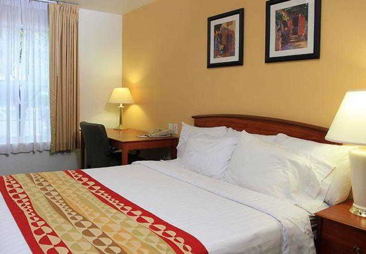 Bedroom 3, TownePlace Suites East Lansing, Ingham