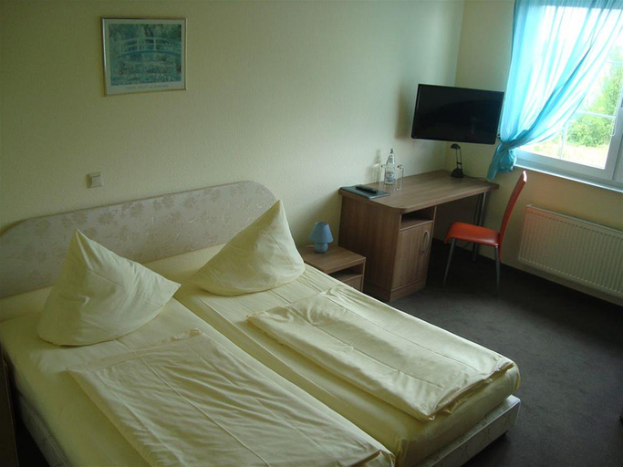 Bedroom 4, Gasthof Goldener Hahn, Frankfurt (Oder)