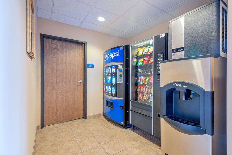 Public Area 2, Days Inn by Wyndham Manitou Springs, El Paso