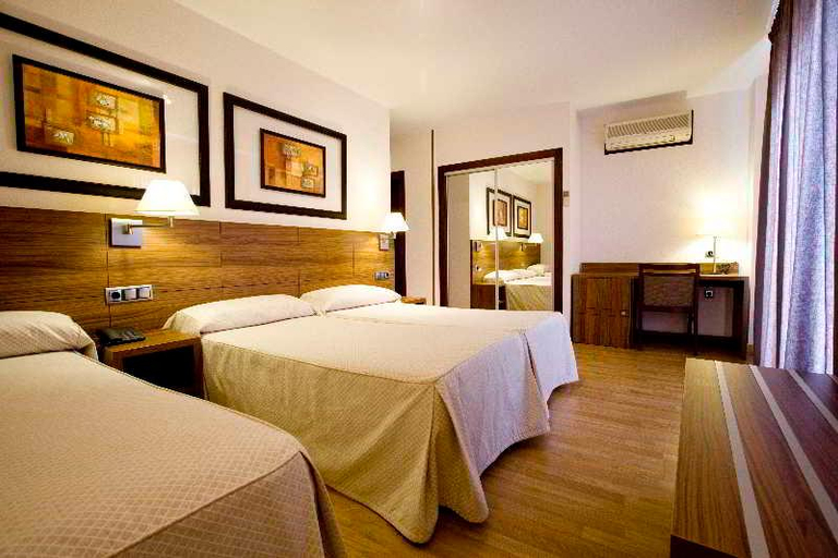 Exterior & Views, Hotel Cristina, Murcia