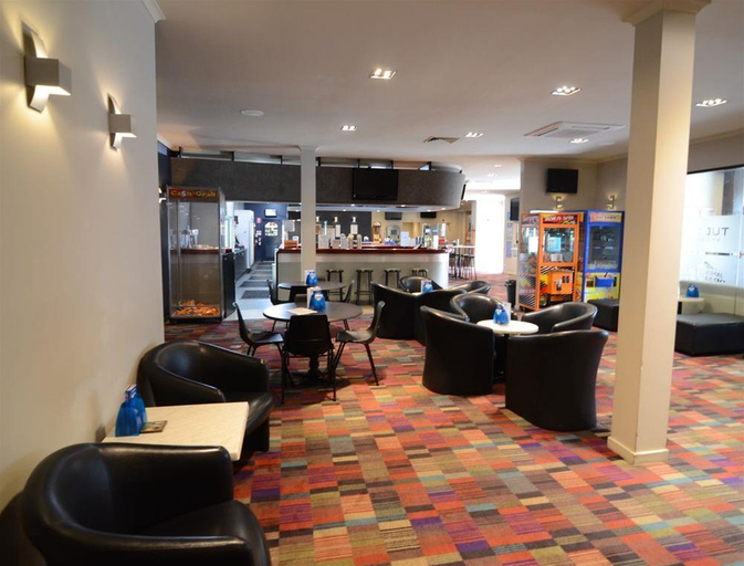 Public Area 3, Olde Tudor Hotel, Launceston - Pt B