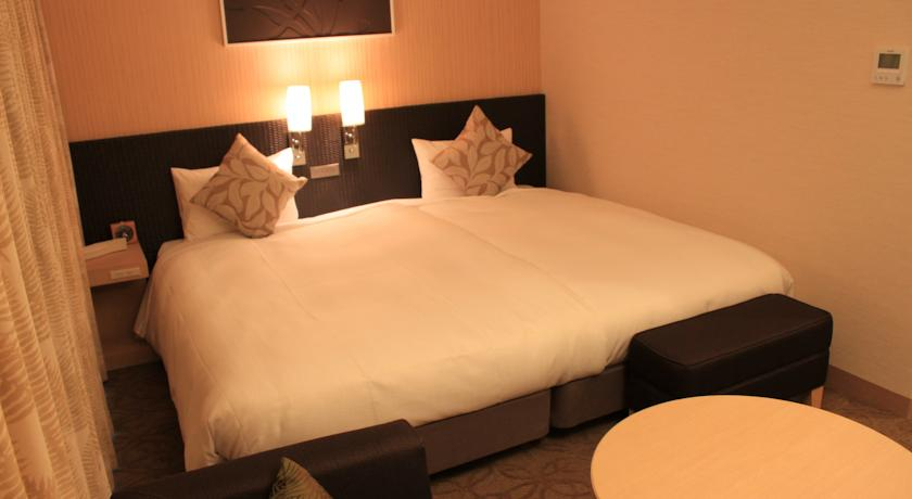 Bedroom 3, Nishitetsu Resort Inn Naha, Naha