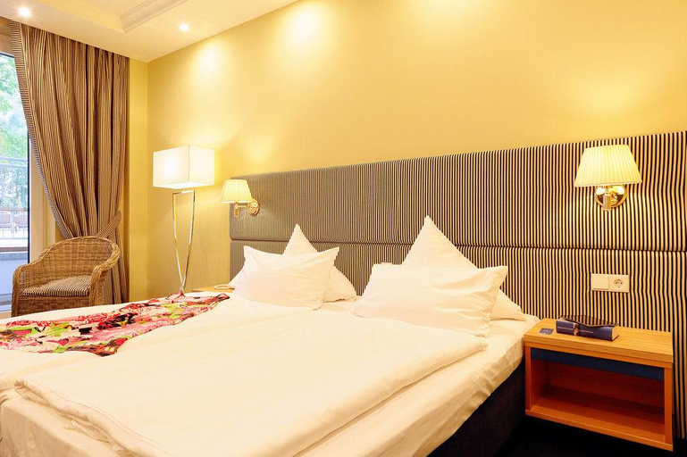Bedroom 4, Inselhotel Potsdam, Potsdam