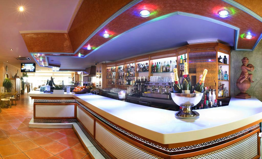 Public Area 3, Playa Miguel Beach Club & Aparthotel, Málaga