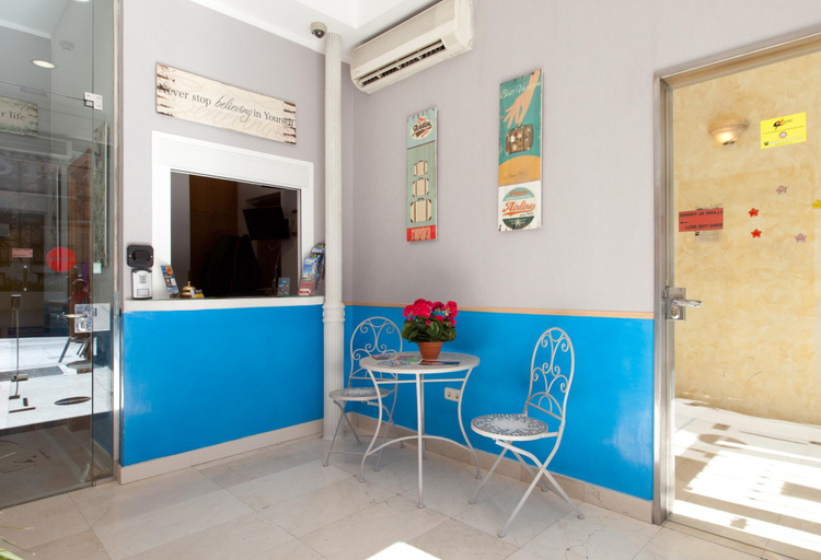 Public Area 5, Hostal Montaloya, Madrid