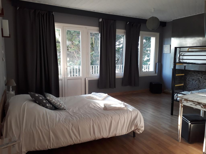Bedroom, Logis Hotel La Borie, Dordogne