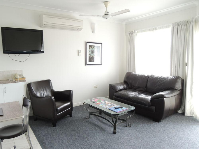 Public Area 2, Reef Palms Motel, Cairns
