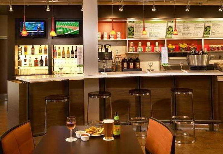 Food & Drinks 5, Courtyard by Marriott Springfield, Sangamon