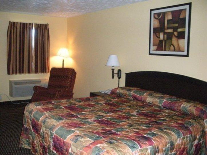 Bedroom 2, Nendels Inn & Suites, Ford