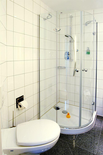 Bathroom 4, Mintrops Stadt Hotel Margarethenhöhe, Essen