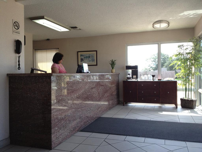 Public Area 3, EZ Travel Inn, Brazos