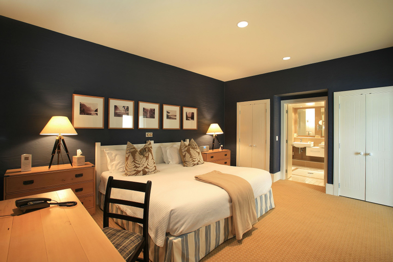 Bedroom 21