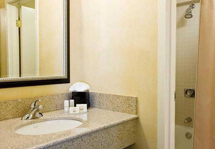 Bathroom 4, Courtyard Denver Central Park, Denver