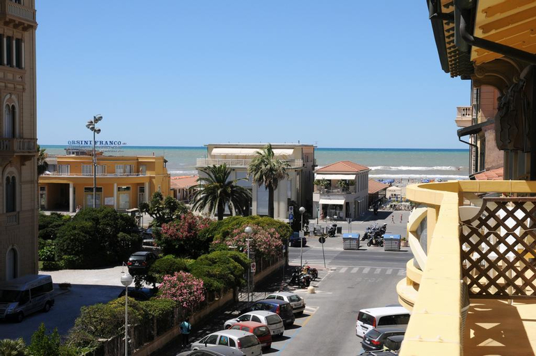 Playa, Lucca