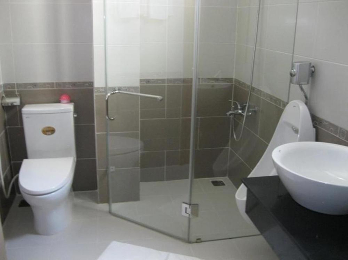Bathroom 4, Hai Son Hotel, District 1