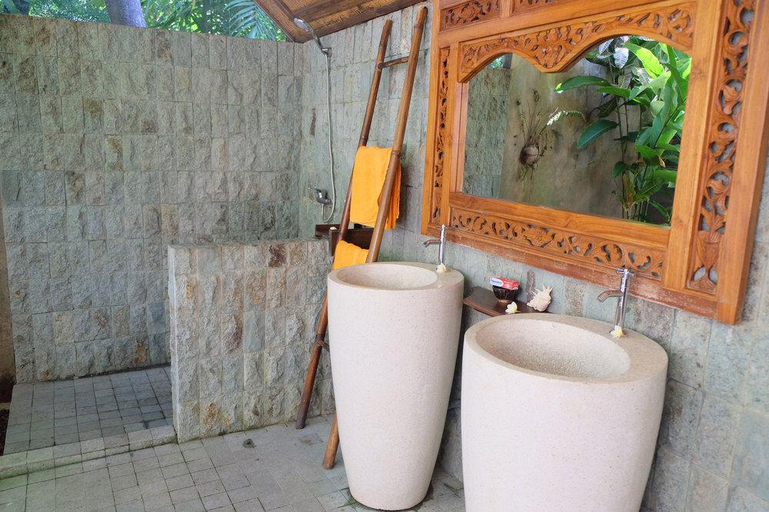 Bathroom 5, Villa Boreh Beach Resort and Spa, Buleleng