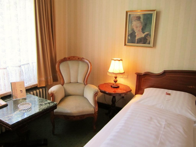 Bedroom 3, Stephan, Hamburg