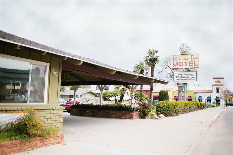 Exterior & Views 2, Vino Inn and Suites, San Luis Obispo