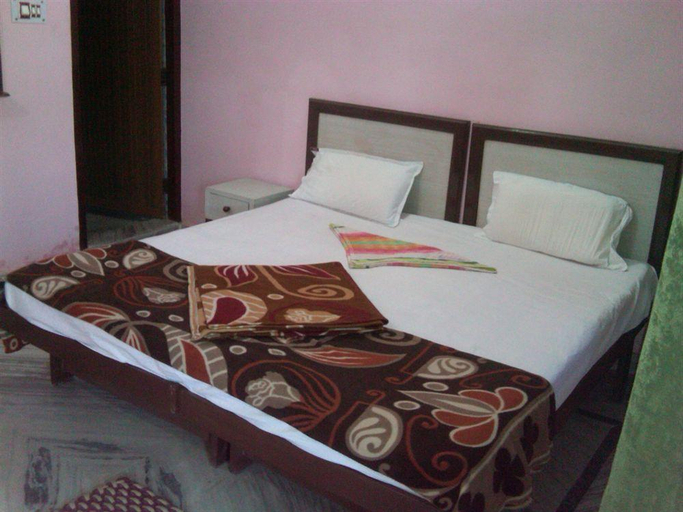Bedroom 2, Rishikesh Sadan Studio, Garhwal