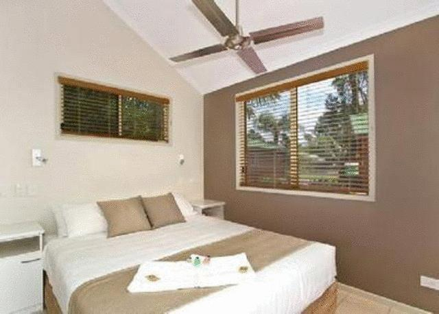 Bedroom 5, The Lorikeet Tourist Park, Coffs Harbour - Pt B