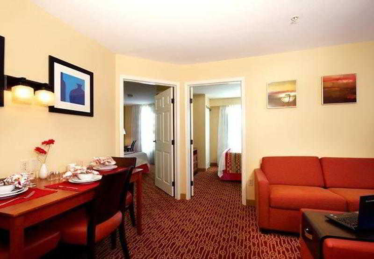 Exterior & Views 2, Towneplace Suites Springfield, Fairfax