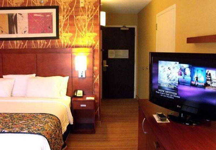 Bedroom 4, Courtyard by Marriott Boston Westborough, Worcester