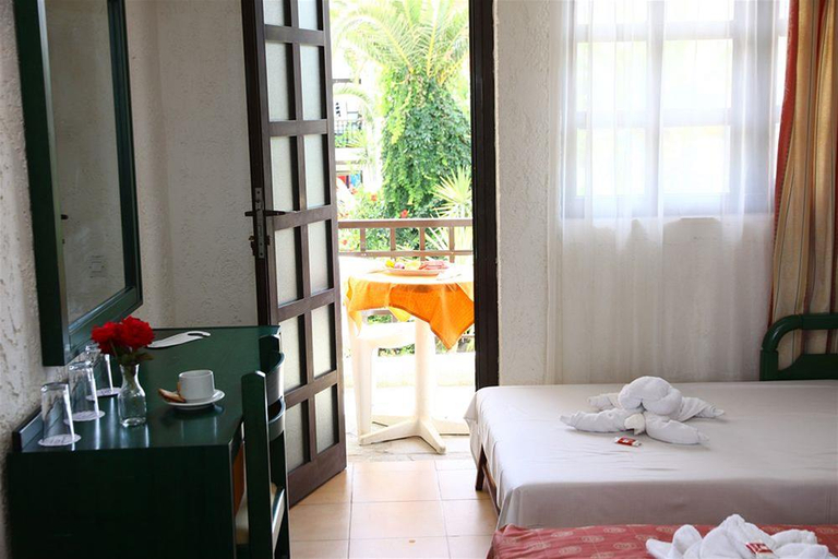 Bedroom 4, Sandy Beach Hotel, Crete