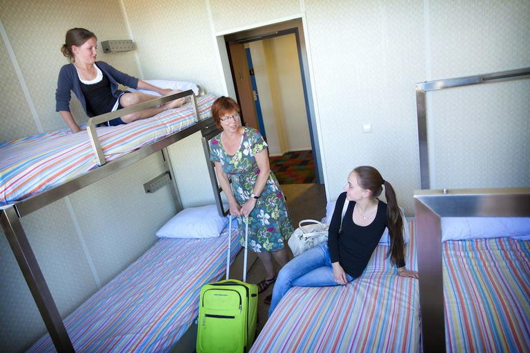 Bedroom 3, Stayokay Den Haag, The Hague