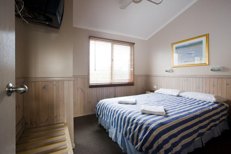 Bedroom 2, Merimbula Beach Resort, Bega Valley