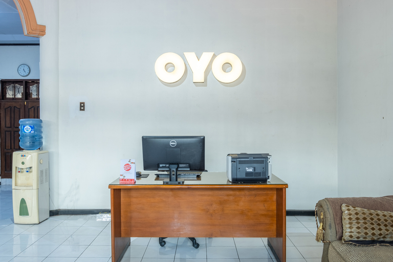 Public Area 3, OYO Collection O 1032 Rahayu Residence Syariah, Cirebon