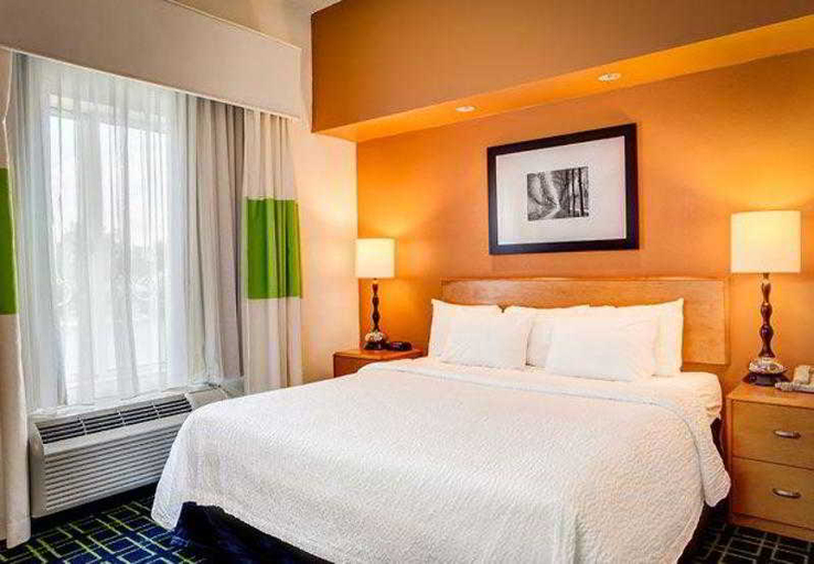 Bedroom 3, Fairfield Inn & Suites Indianapolis Noblesville, Hamilton