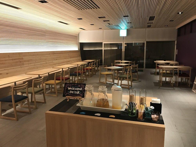 Food & Drinks 5, Rasso Kokusai Dori, Naha