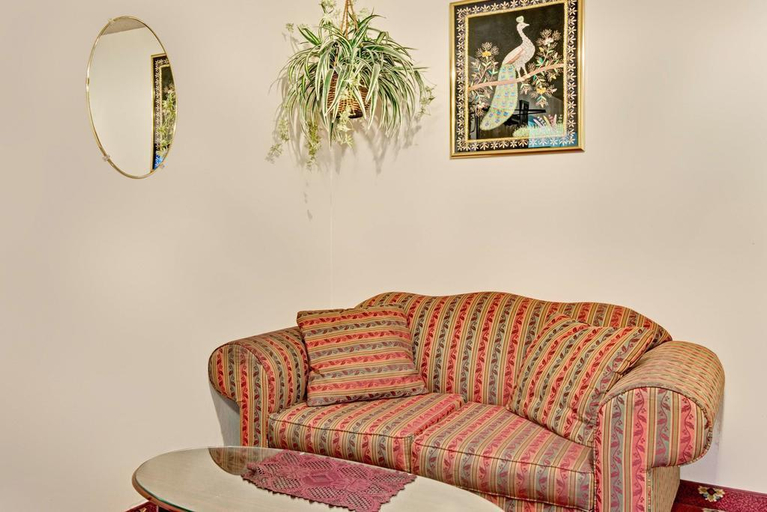 Public Area 2, Super 8 By Wyndham Brattleboro, Windham