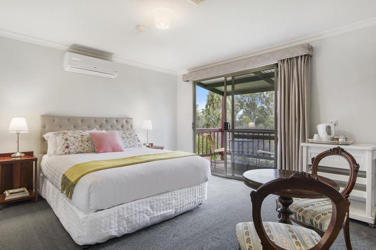 Bedroom 3, Shambhala Guesthouse, Bridgetown-Greenbushes