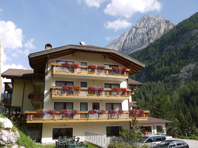 Exterior & Views 1, Dolomites Inn, Trento