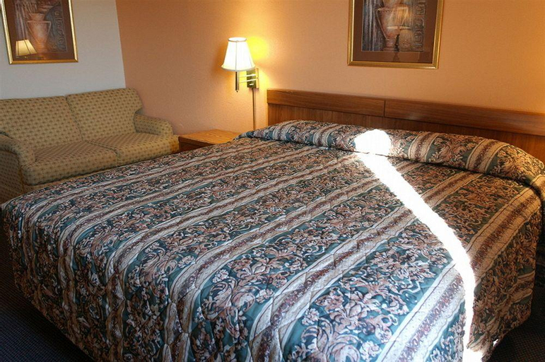 Bedroom, State Line Inn, Washington