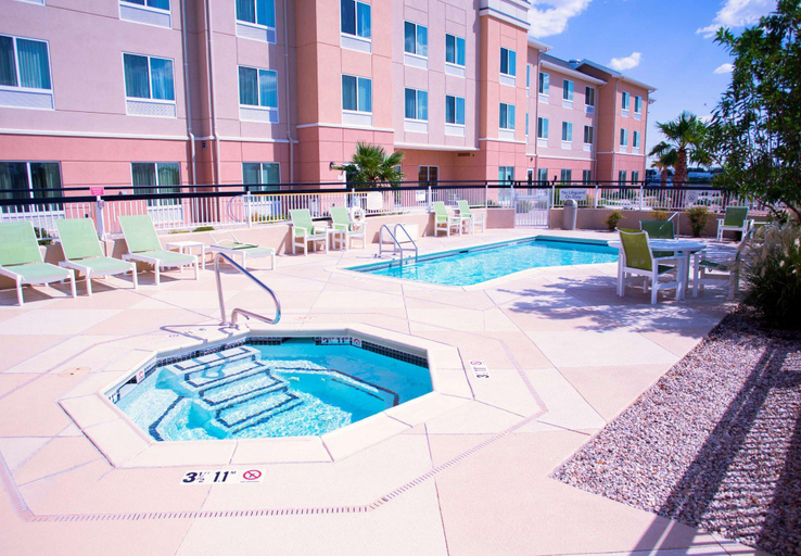Sport & Beauty 5, Fairfield Inn & Suites Carlsbad, Eddy