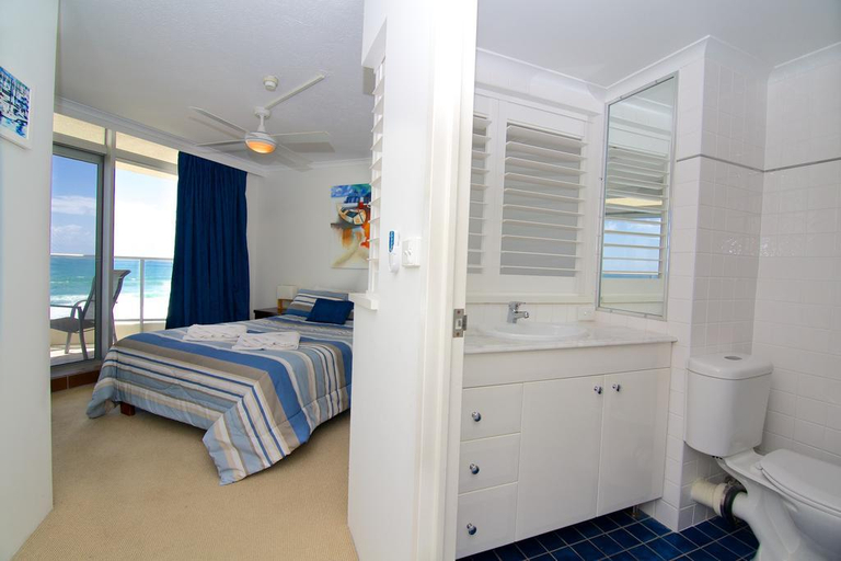 Bedroom 2, Foreshore Beachfront Apartments, Gold Coast